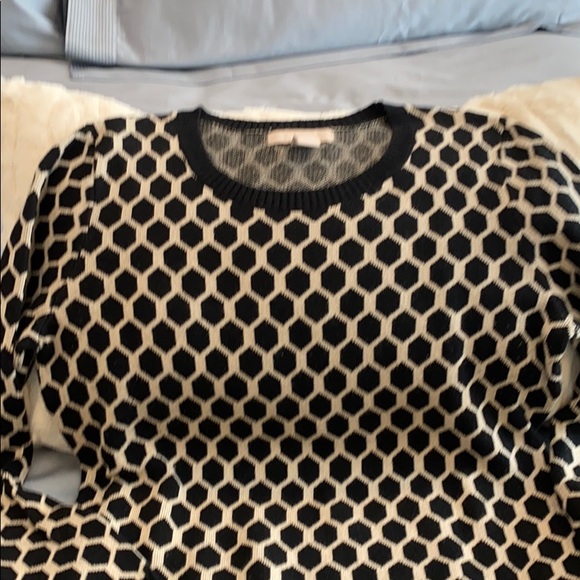 Banana Republic Crew Neck Sweater - Picture 2 of 4